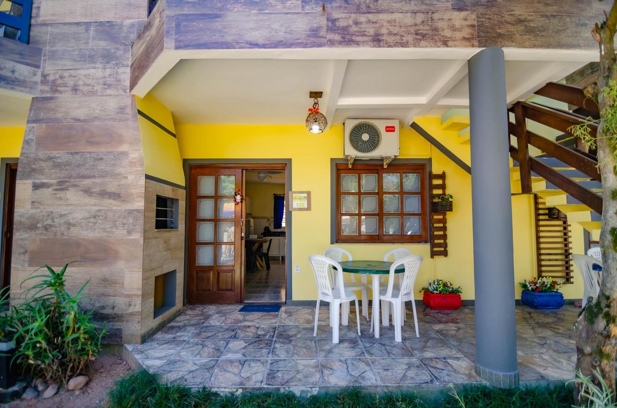Pousada Vila Da Praia Pinheiro Exterior photo