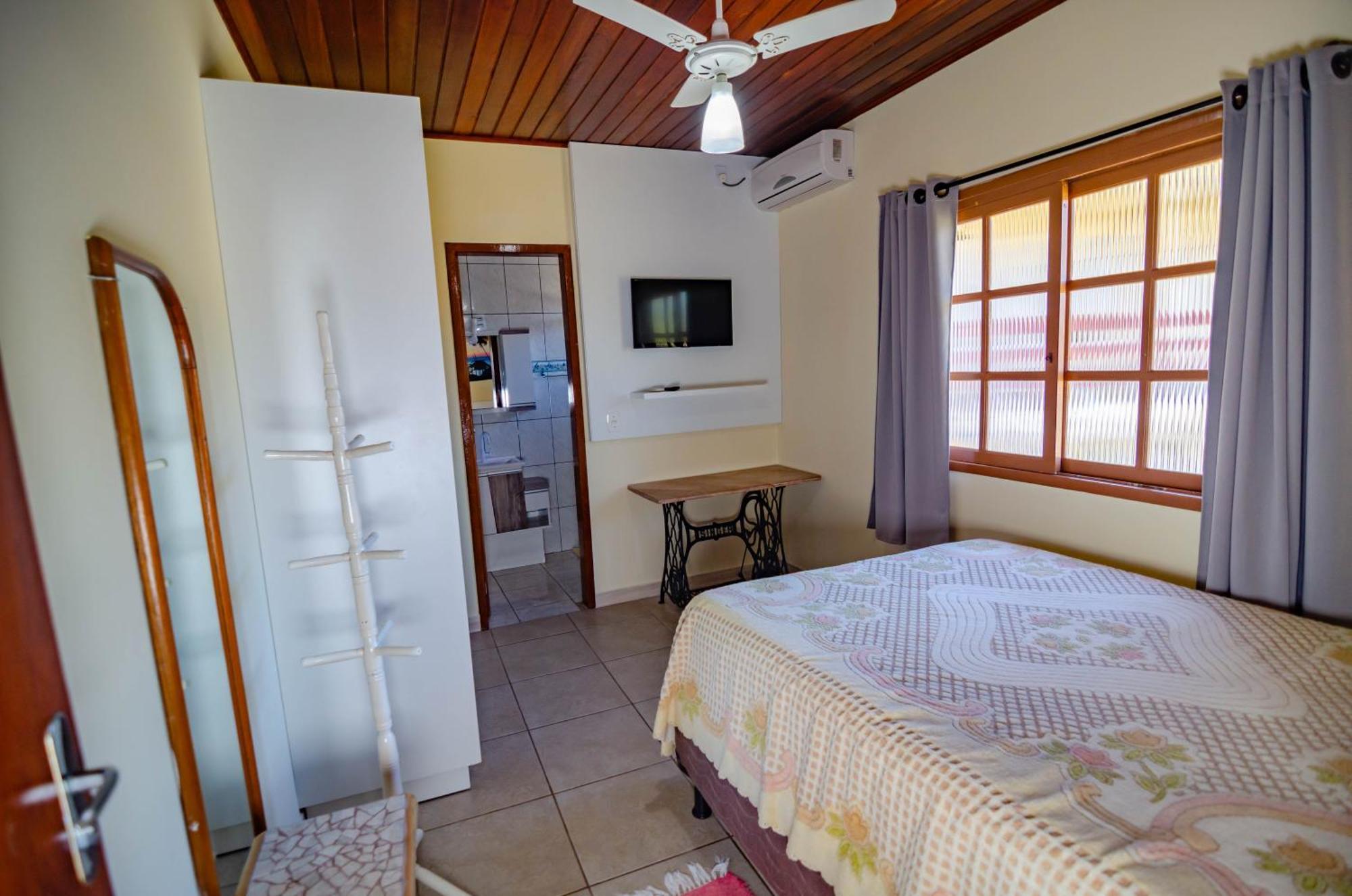 Pousada Vila Da Praia Pinheiro Exterior photo